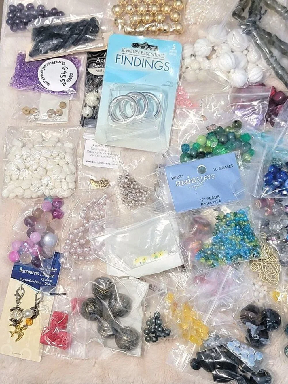 HUGE 4.5lb Destash Lot Jewelry Making Beads Findings Cabachons Various Mats #H